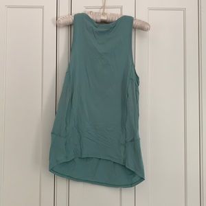 Lululemon workout tank